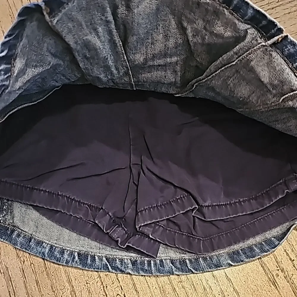 Jean skirt with shorts size 4 Gymboree